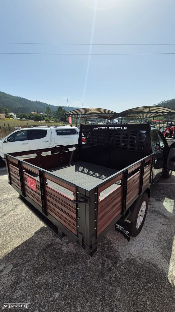 Mitsubishi L200 Pick Up 4x4 Inform Cabine Dupla - 6