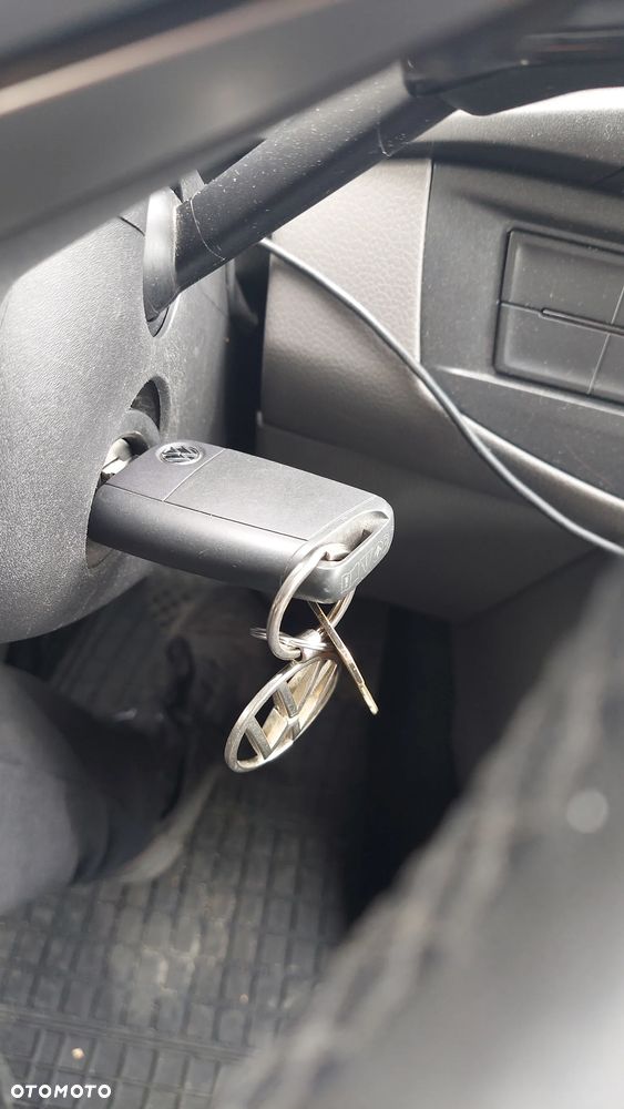 Volkswagen Caravelle - 19