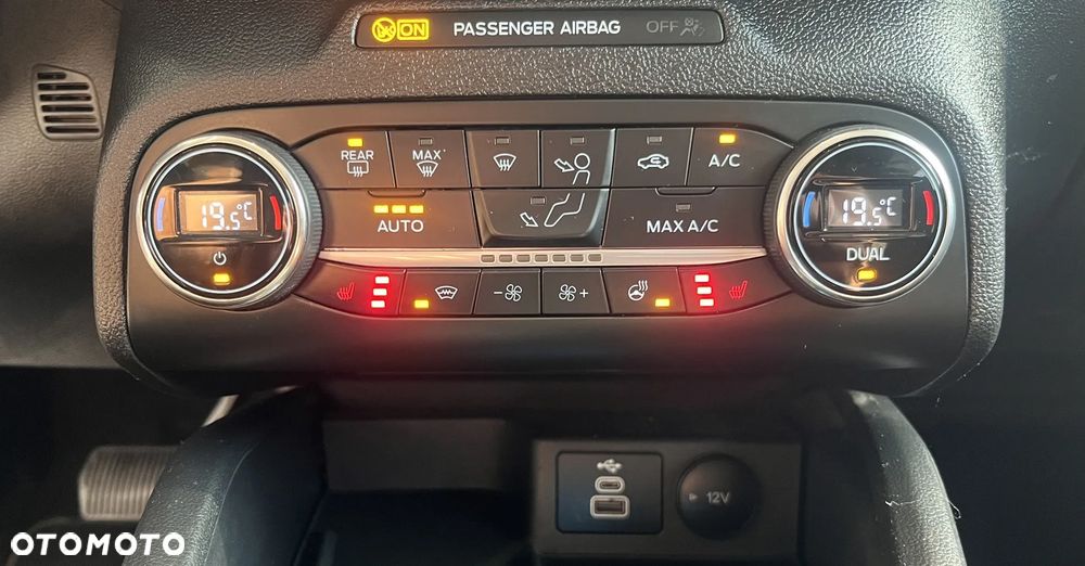 Ford Focus 1.5 EcoBlue Titanium - 18