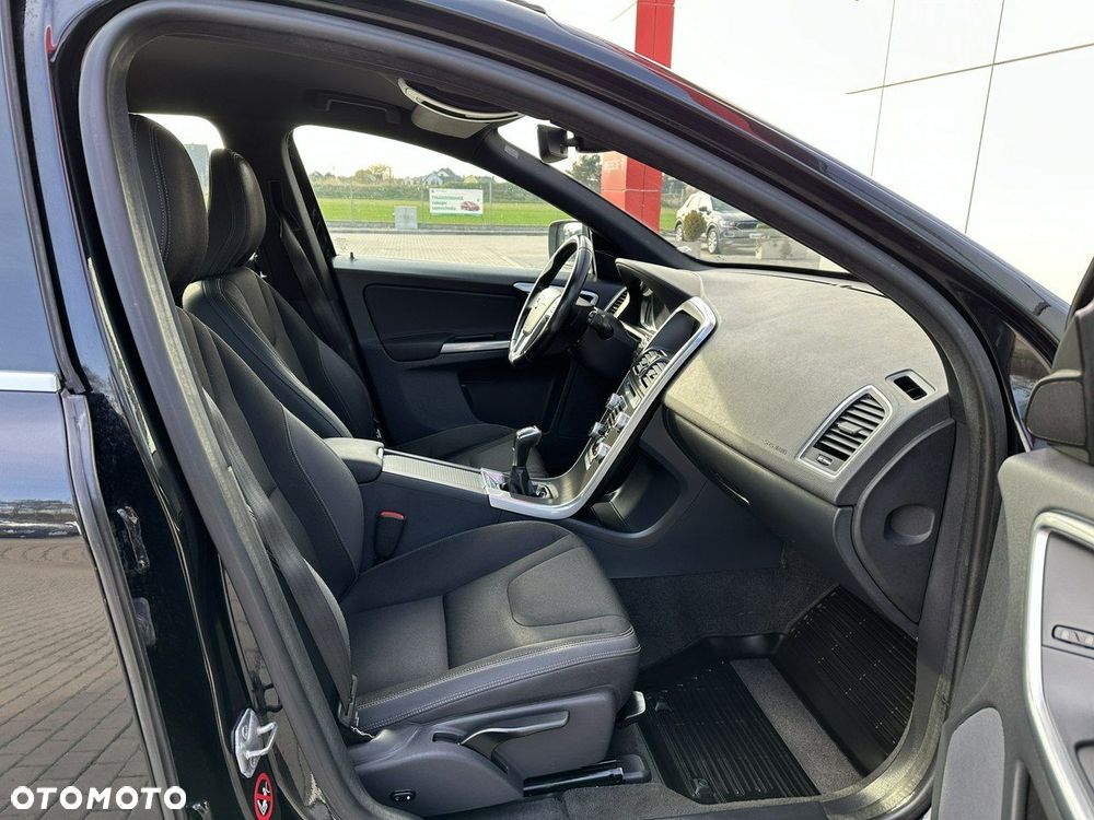 Volvo XC 60 D4 Momentum - 15