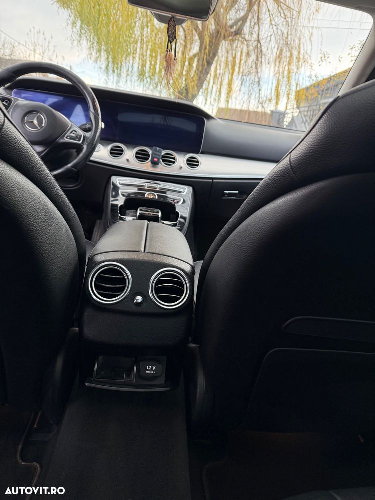 Mercedes-Benz E 220 d 4MATIC Aut. - 6