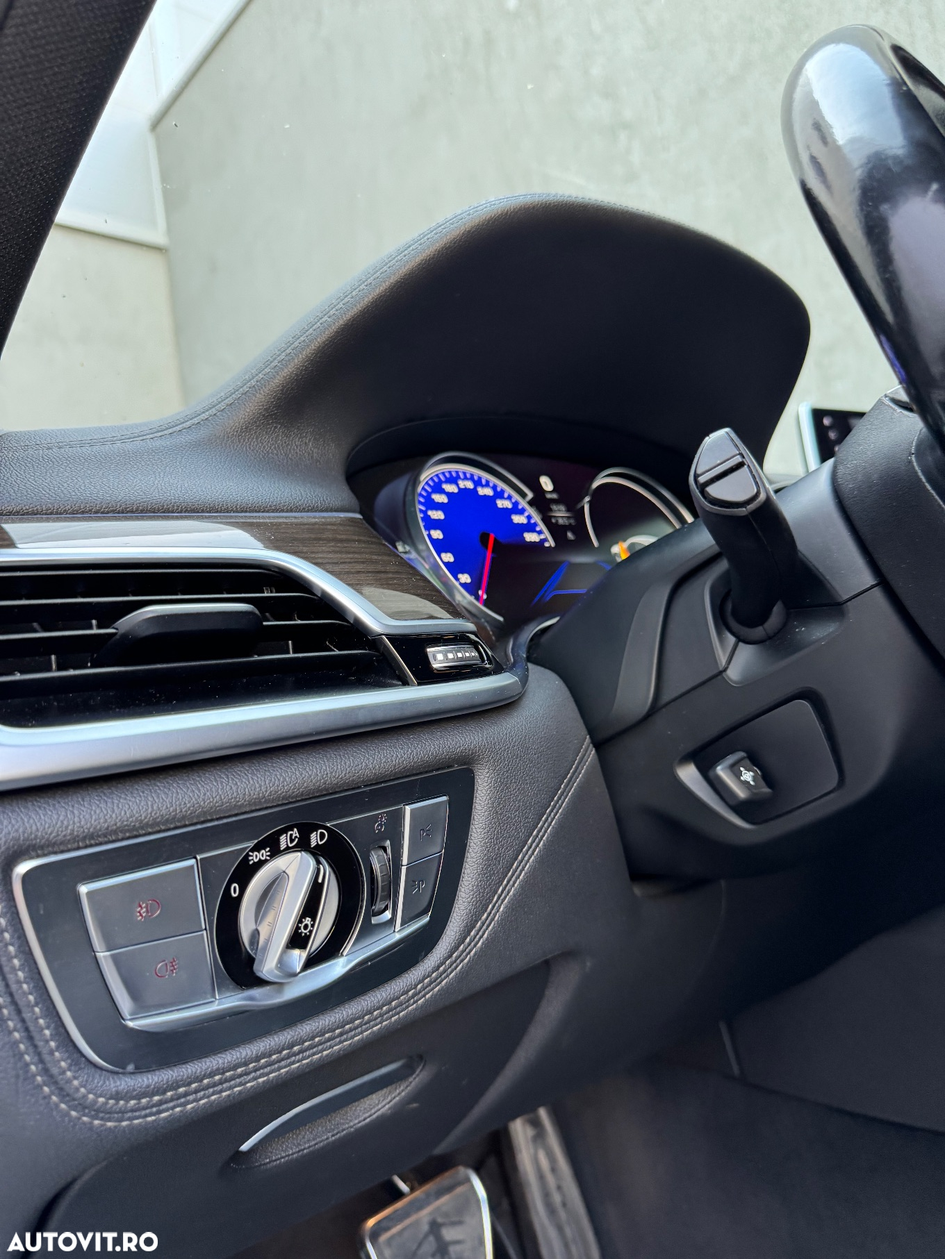 BMW Seria 7 - 18