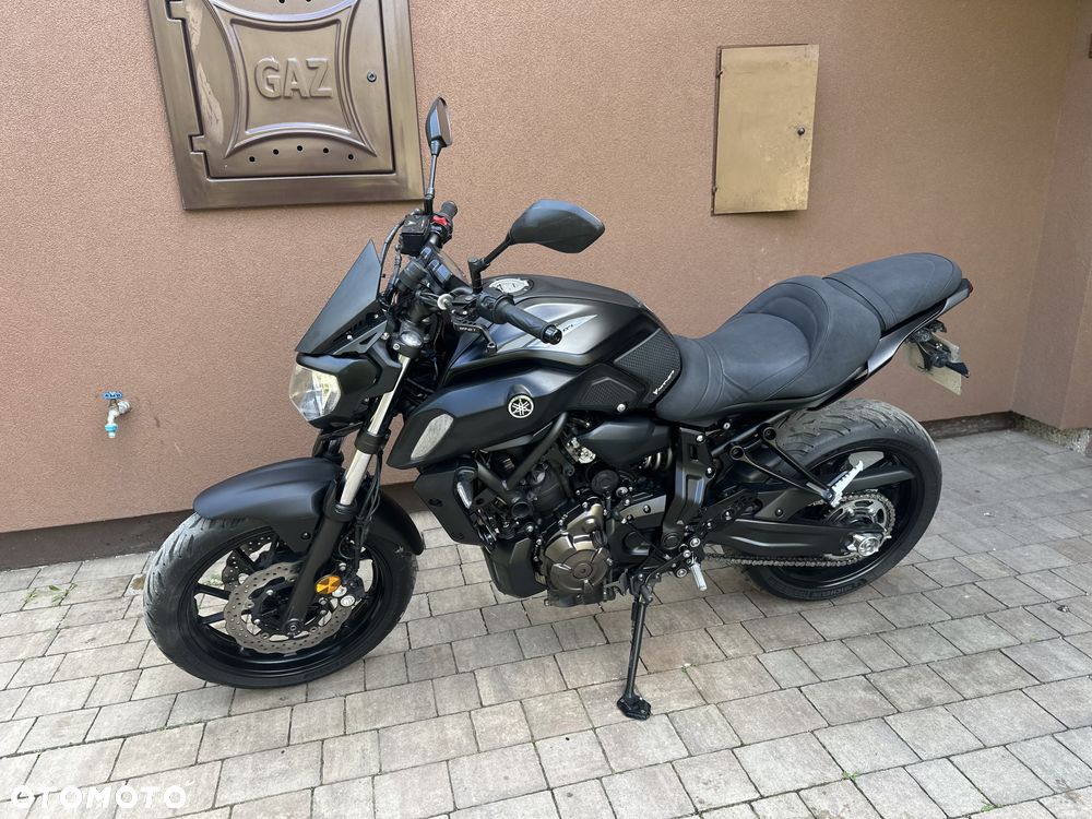 Yamaha MT - 3
