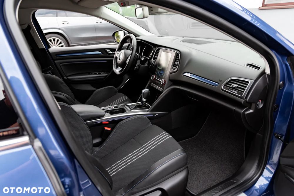 Renault Megane ENERGY TCe 205 EDC GT - 24