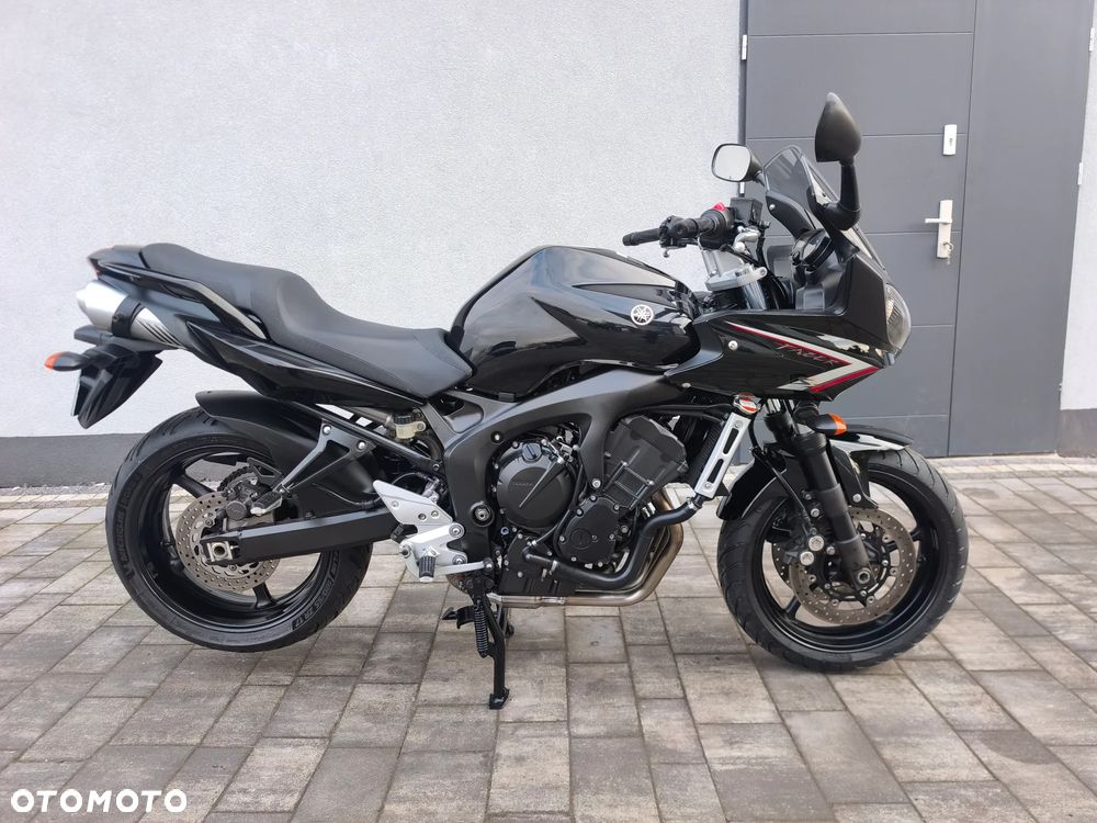 Yamaha FZ6 - 1