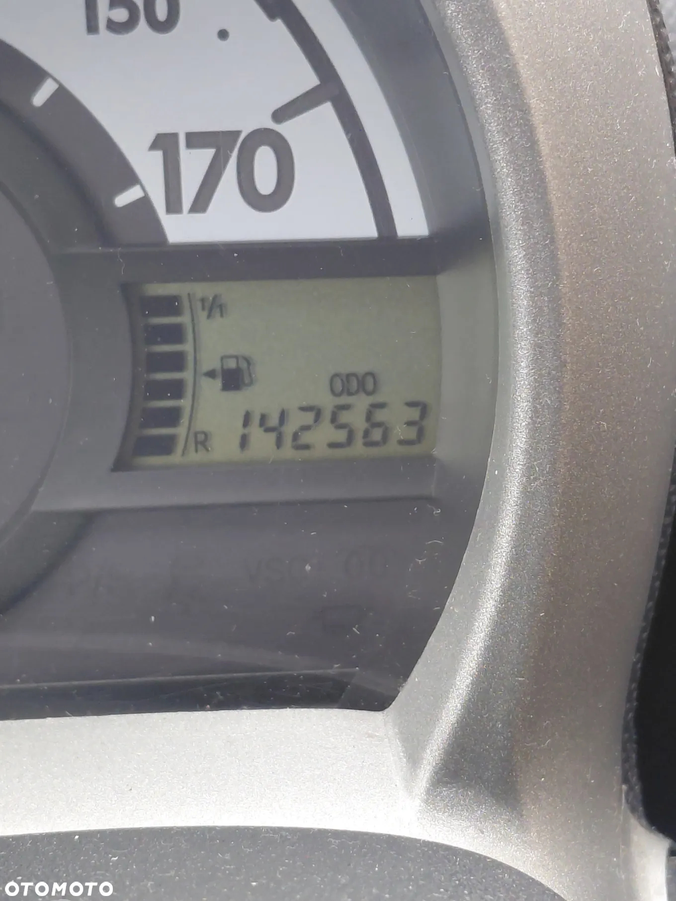 Peugeot 107 - 10