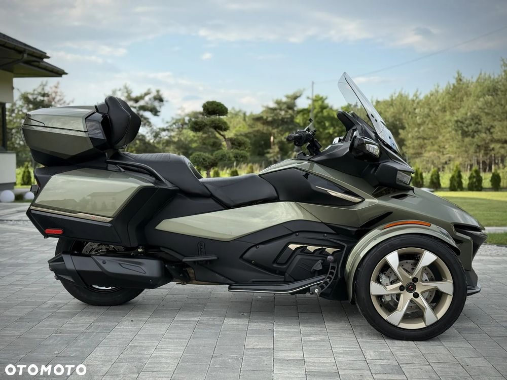 Can-Am Spyder - 6