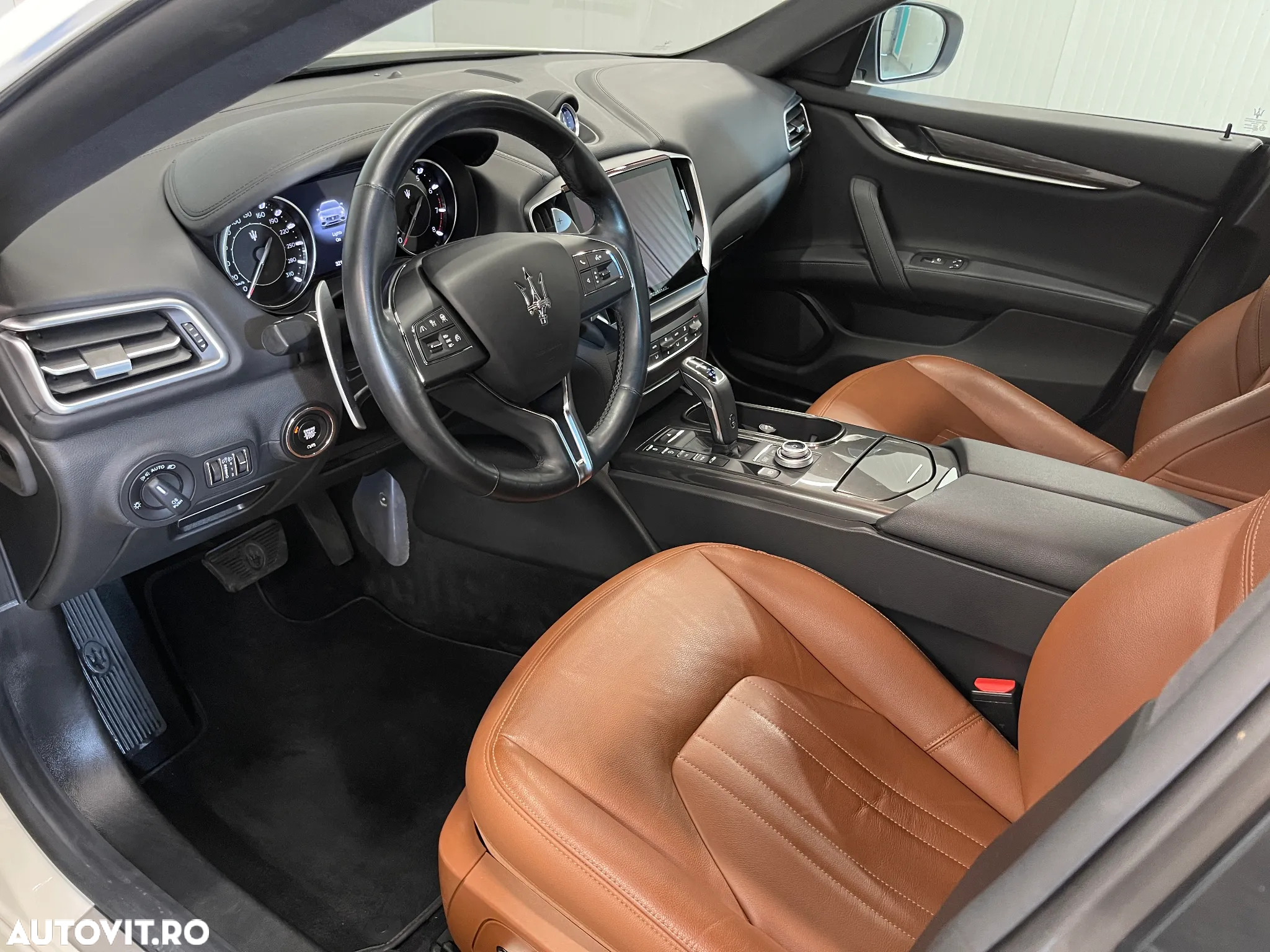 Maserati Ghibli GT Hybrid - 5