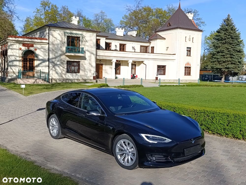 Tesla Model S Long Range Plus - 9
