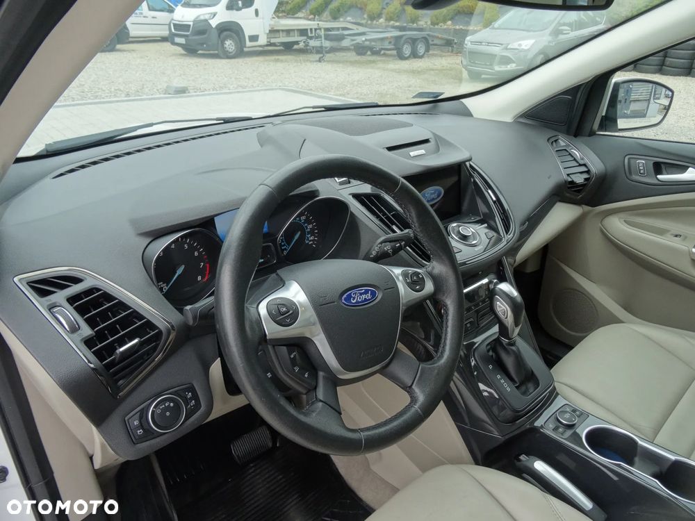 Ford Escape 2.0 EcoBoost AWD Titanium - 10