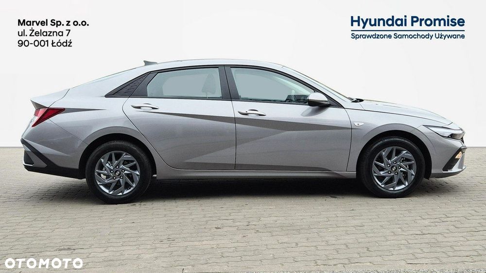 Hyundai Elantra - 6