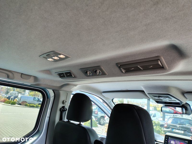 Renault Trafic - 12