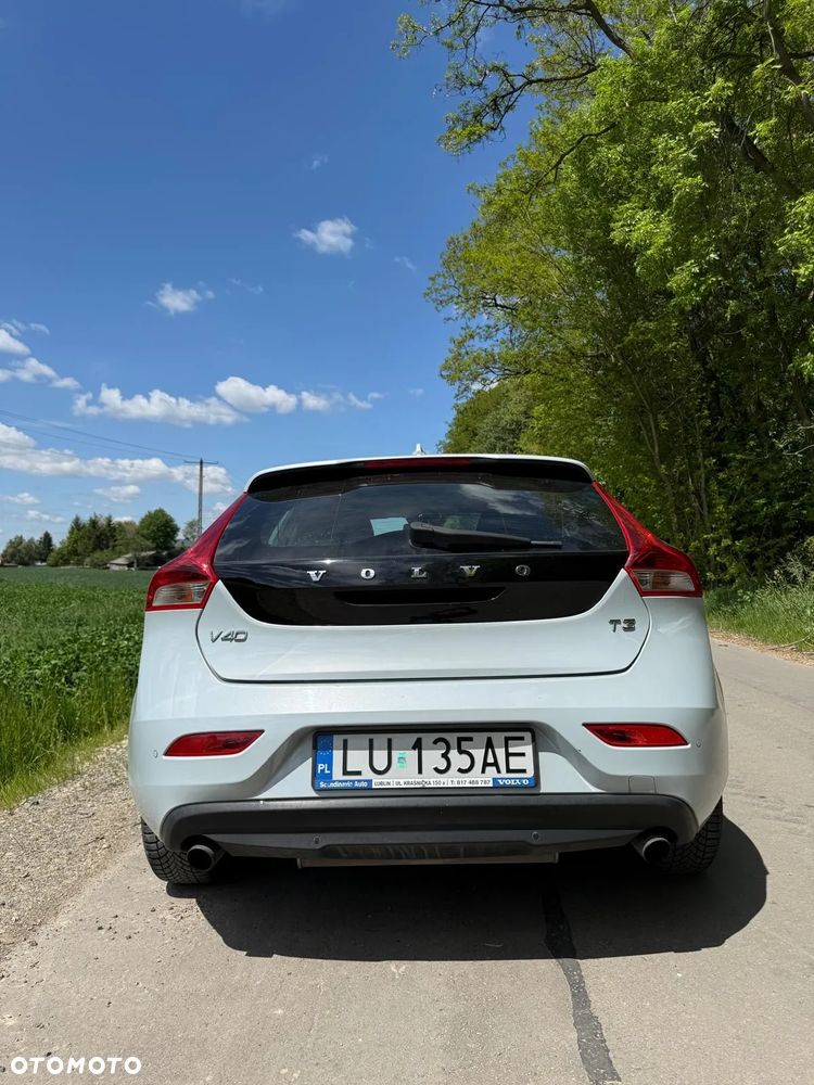 Volvo V40 T3 Kinetic - 4