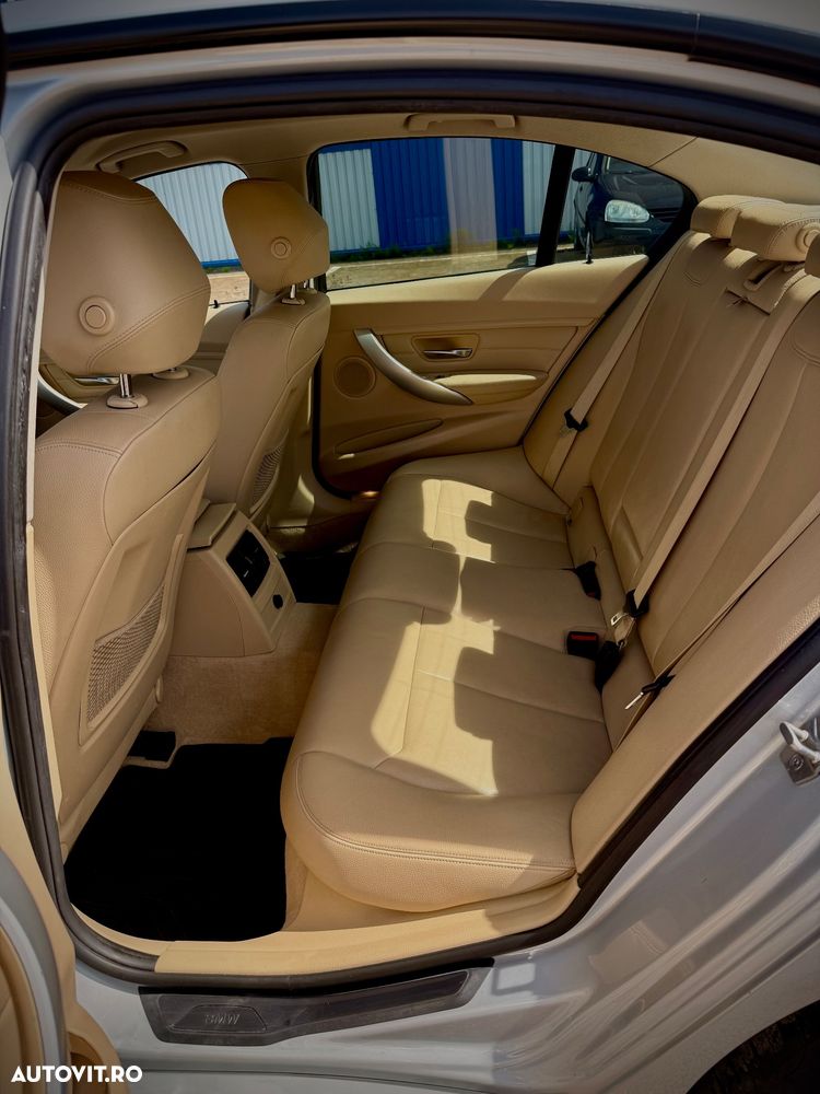 BMW Seria 3 320d xDrive Aut. - 16
