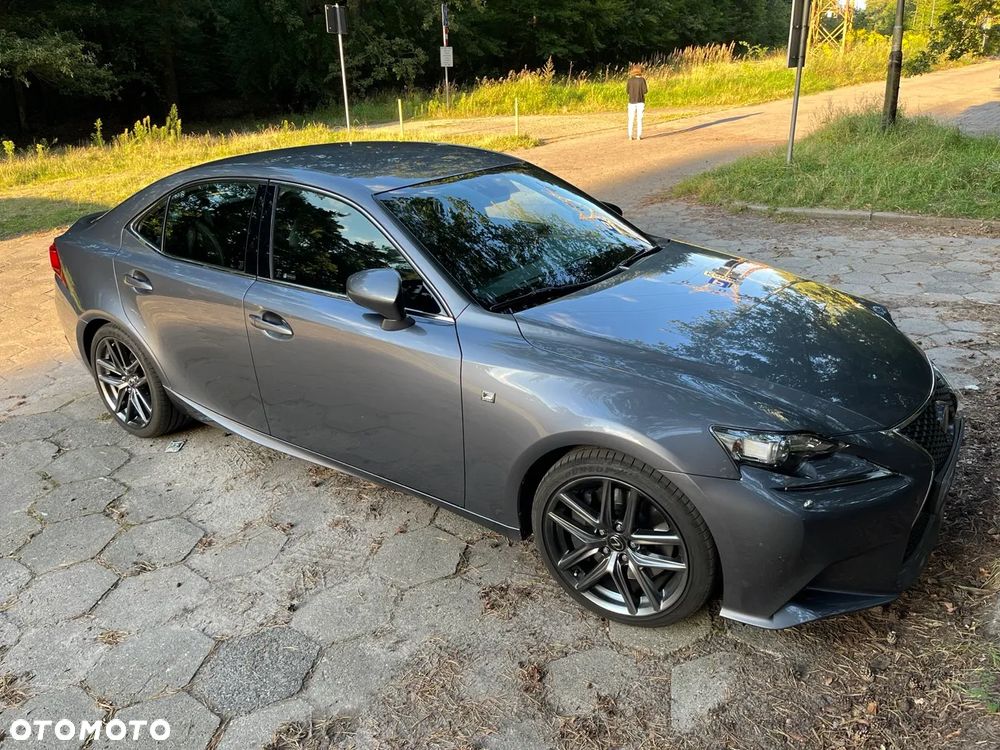 Lexus IS 200t F Impression - 3