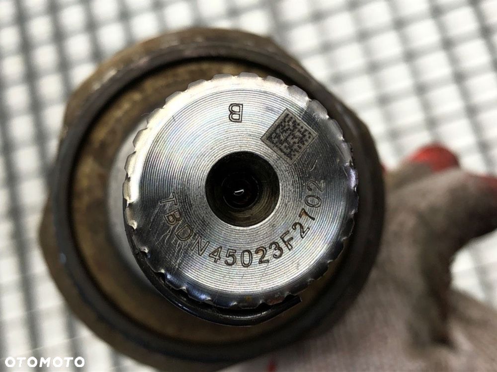 PÓŁOŚ LEWY PRZÓD  KIA CEED Sportswagon (CD) 2018 - 2022 1.4 T-GDI 103 kW [140 KM] benzyna 2018 - - 4