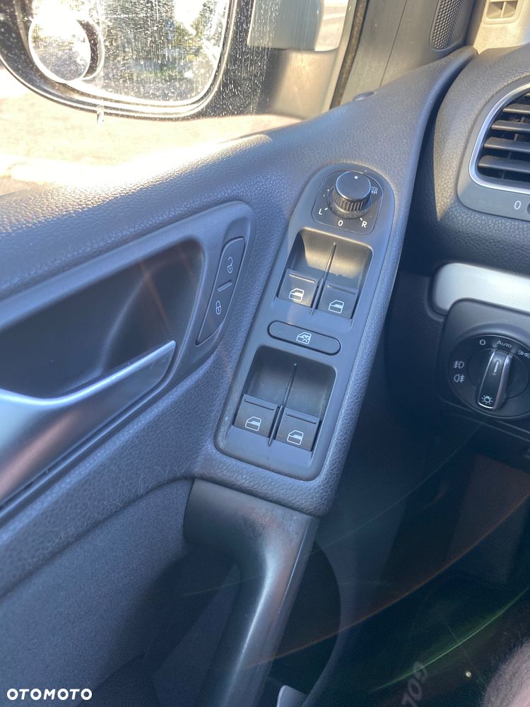 Volkswagen Golf 1.6 TDI Trendline - 12