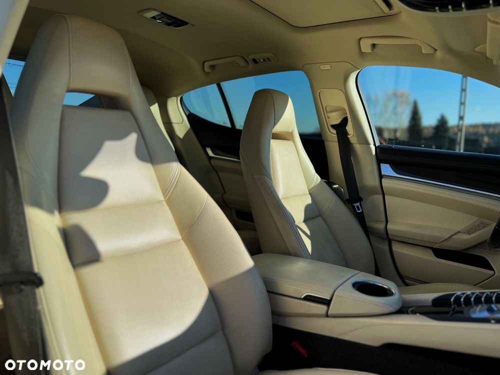 Porsche Panamera 13-16 - 30