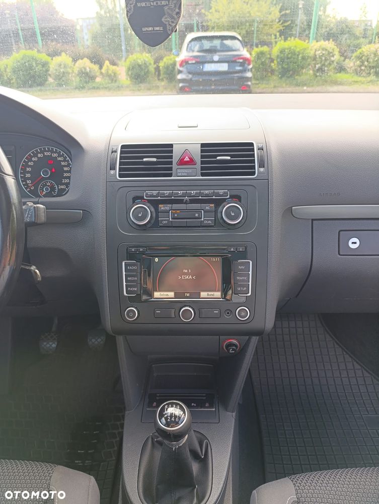 Volkswagen Touran 2.0 TDI DPF Comfortline - 14