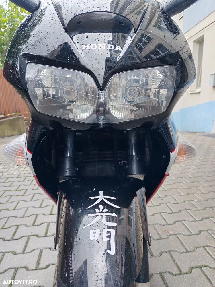 Honda VFR 800F V-Tec - 7