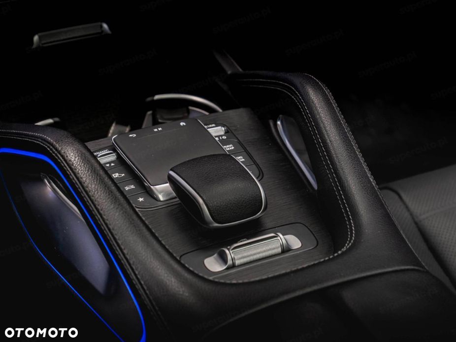 Mercedes-Benz GLS - 14