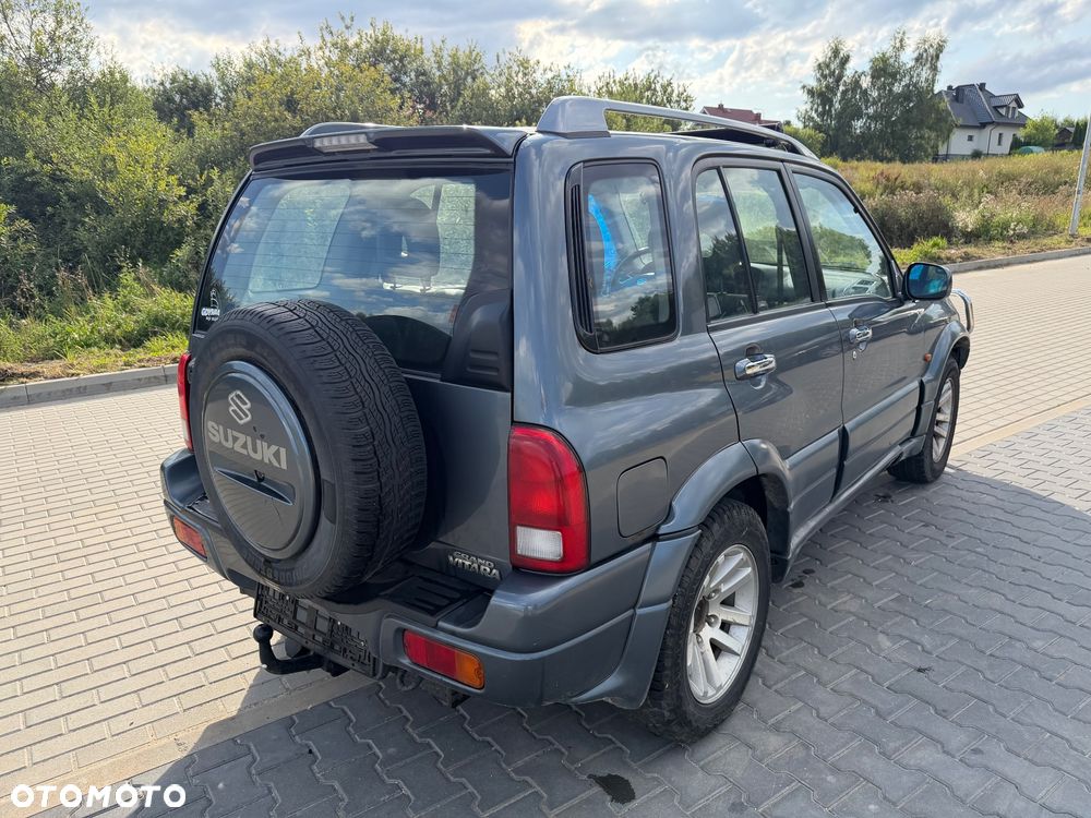 Suzuki Grand Vitara 2.0 Special Edition - 22