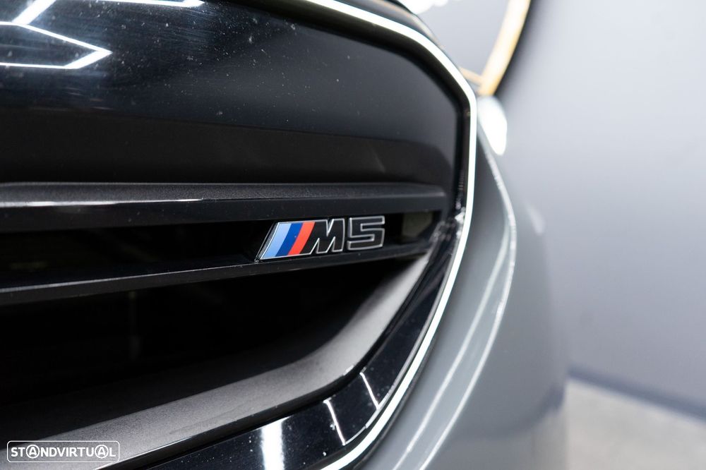 BMW M5 xDrive - 20