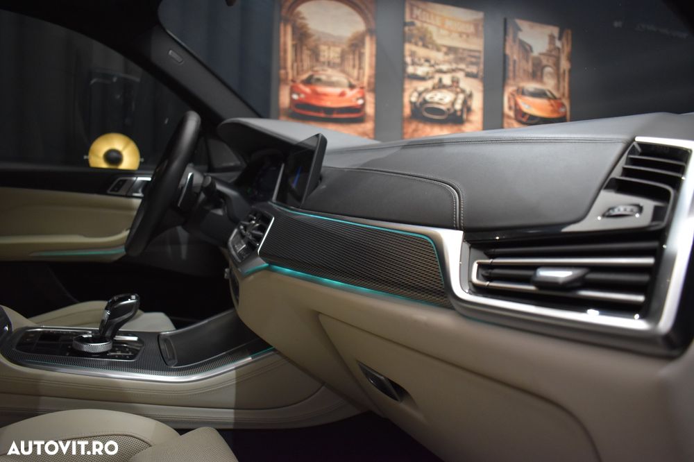 BMW X5 M M50d - 11