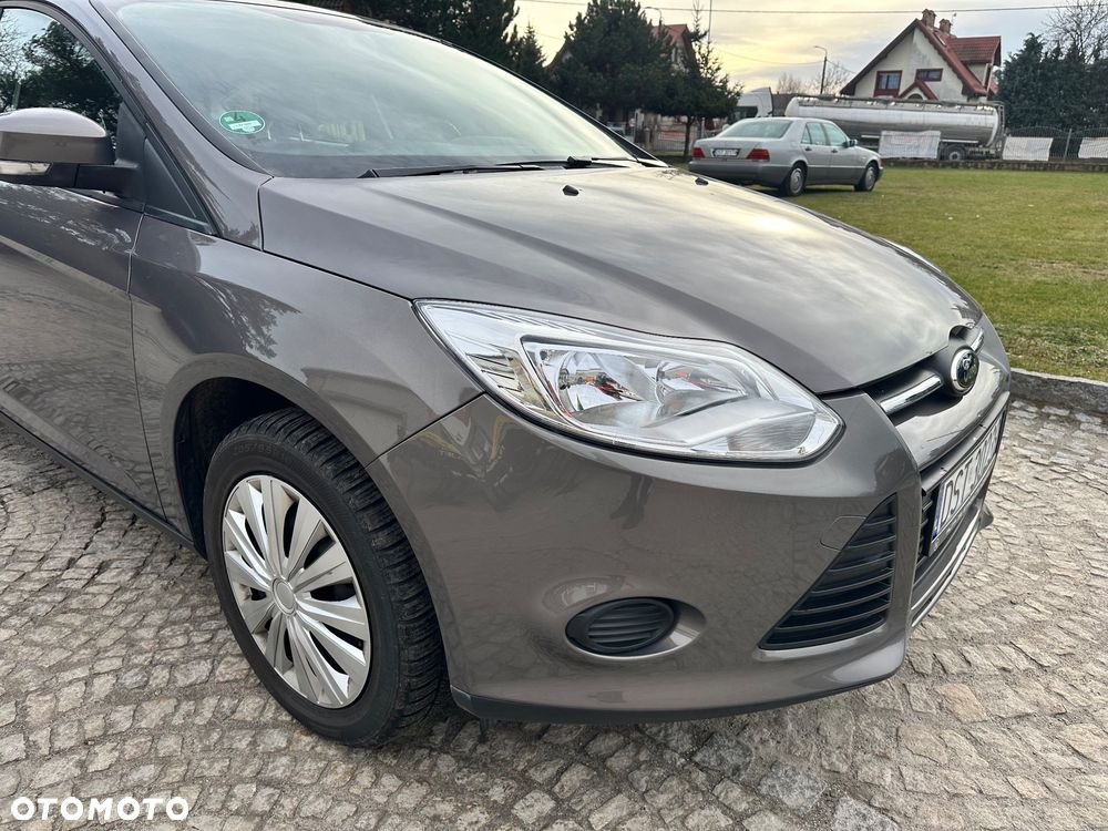 Ford Focus 1.6 Ambiente Start - 6