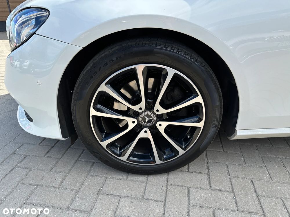 Mercedes-Benz Klasa E - 30