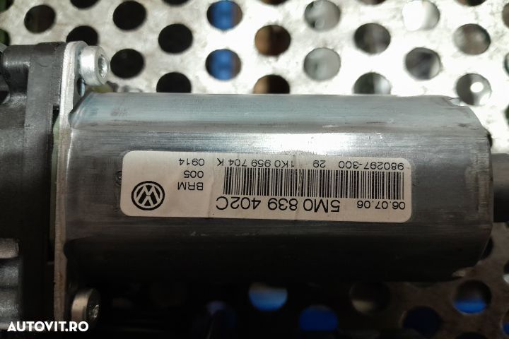 Motoras macara geam spate dreapta 5M0839402C / 0130821430 Volkswagen - 3