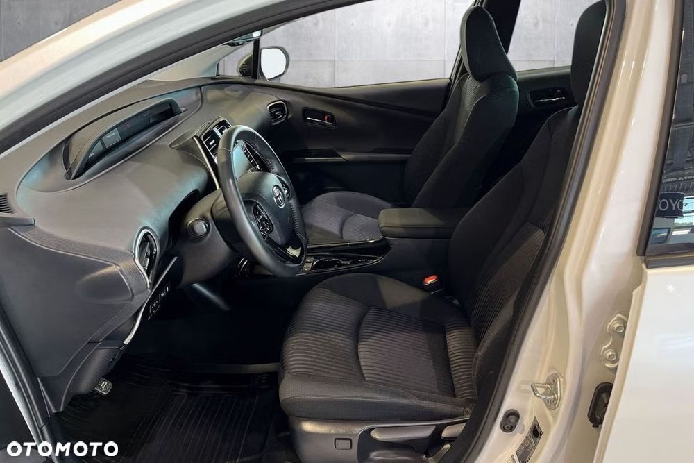 Toyota Prius 1.8 Hybrid Executive - 14