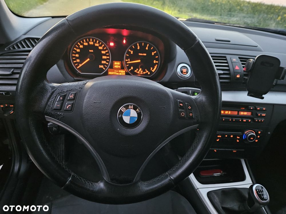 BMW Seria 1 118i - 13