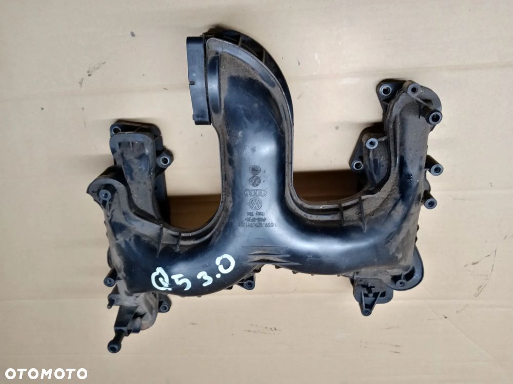 Kolektor ssący Audi Q5 3.0 TDI CTB 059129711CF - 1