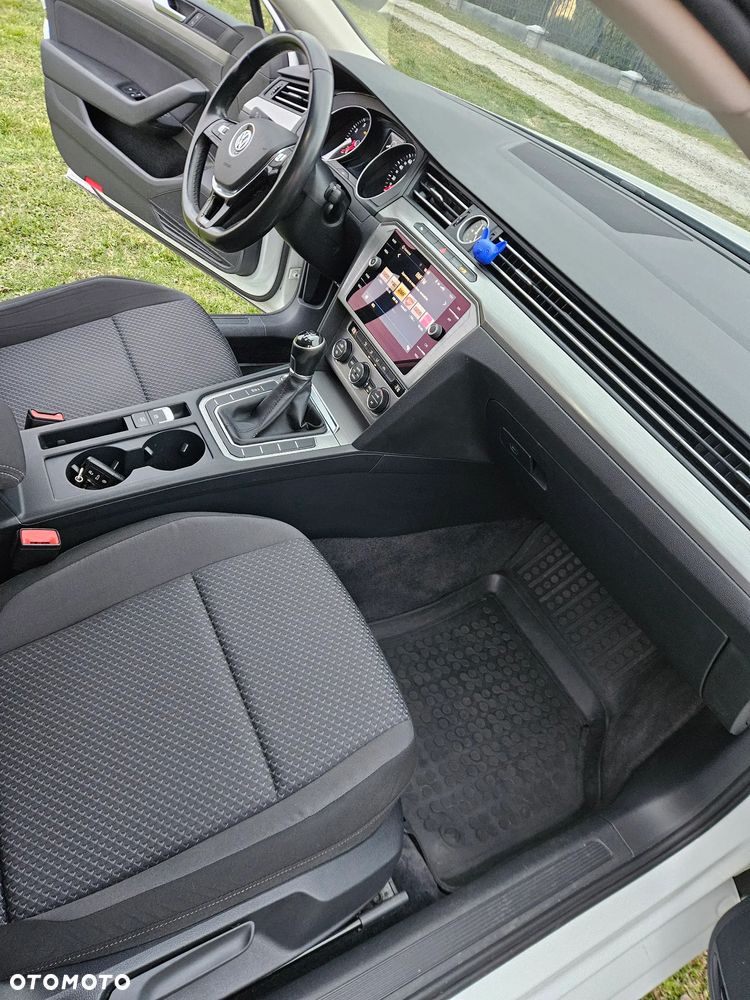 Volkswagen Passat 1.4 TSI BMT ACT Comfortline - 8