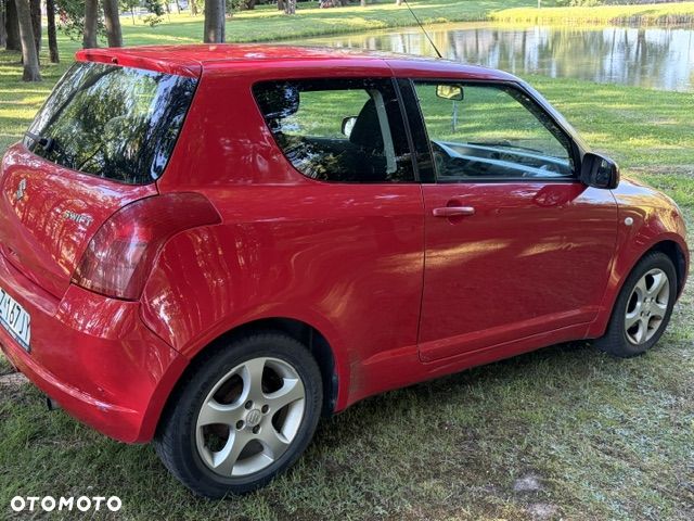 Suzuki Swift 1.3 Sakura - 5