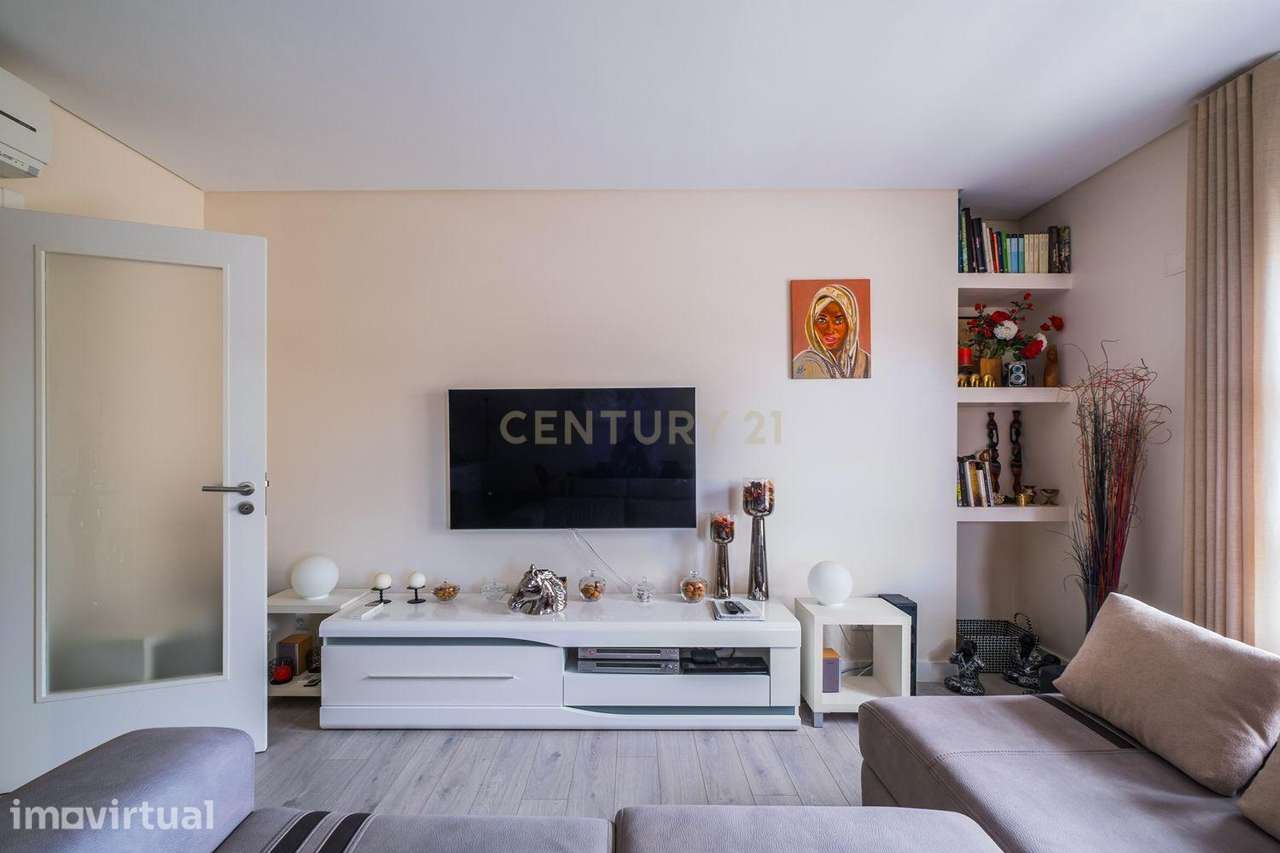 Apartamento T2 em São Domingos de Rana - Cascais - Grande imagem: 2/19