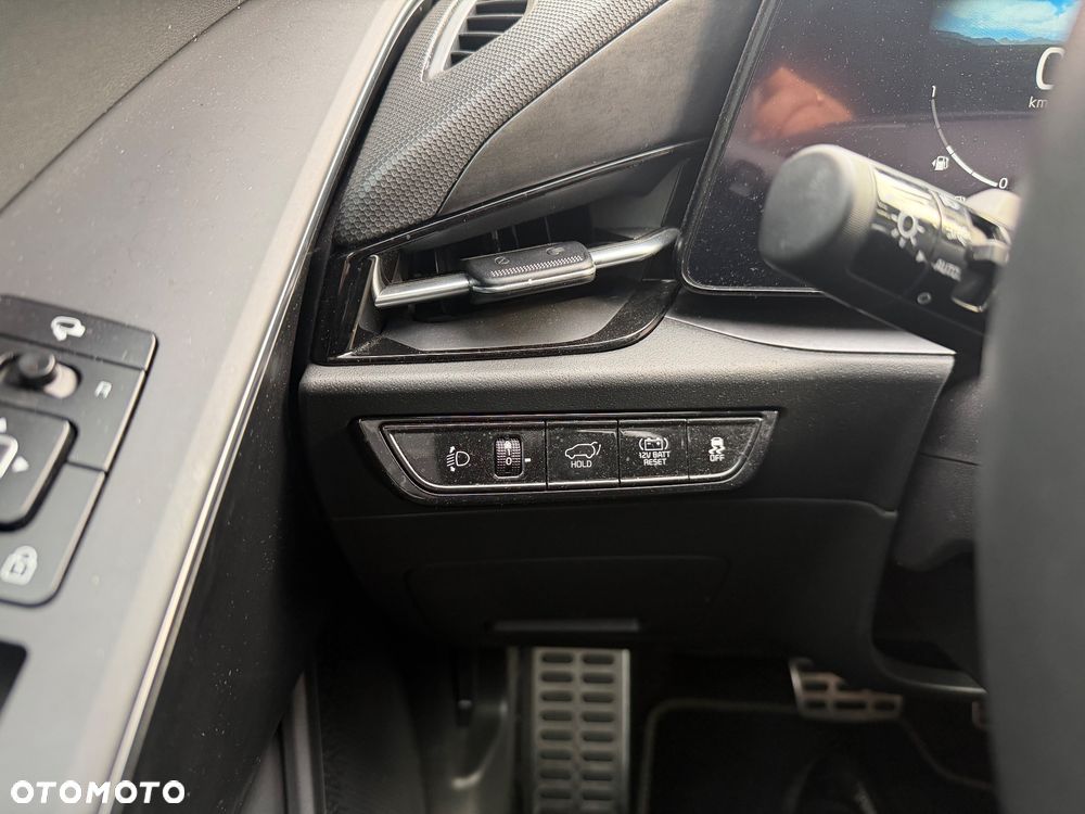 Kia Niro 1.6 GDI Hybrid Business Line - 29