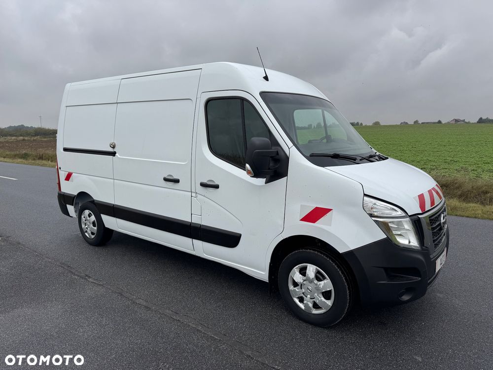 Nissan NV400 - 3