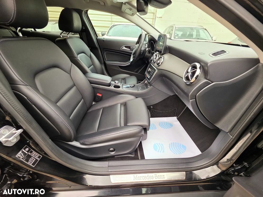 Mercedes-Benz GLA 200 7G-DCT AMG Line - 15