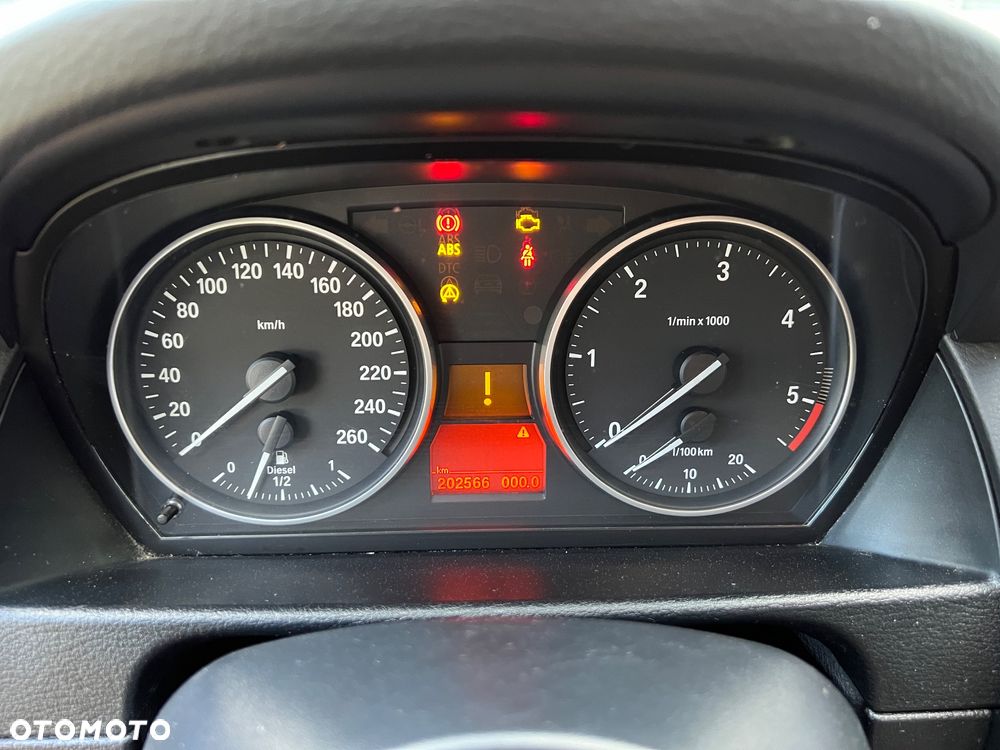 BMW X1 xDrive18d - 10