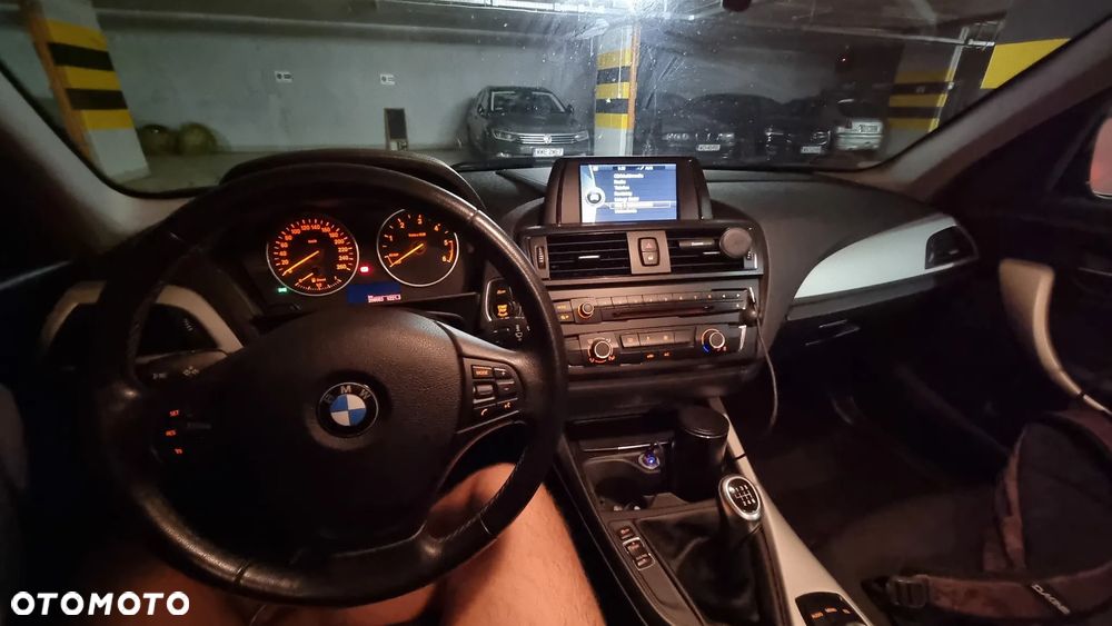 BMW Seria 1 116d - 8