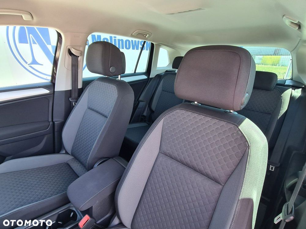 Volkswagen Tiguan - 19