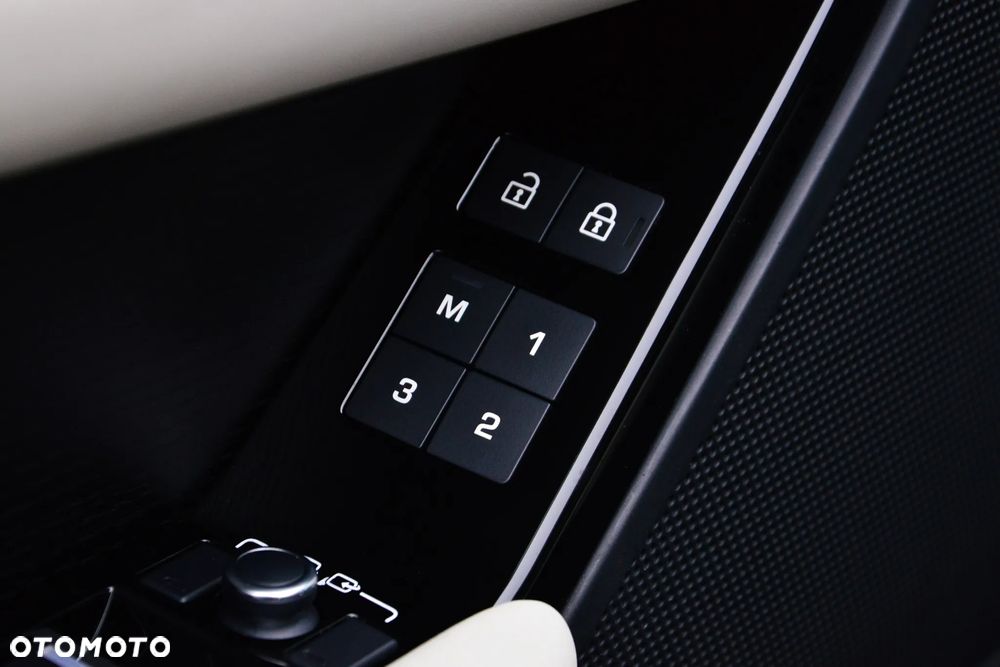 Land Rover Range Rover Velar 2.0 P250 R-Dynamic - 20