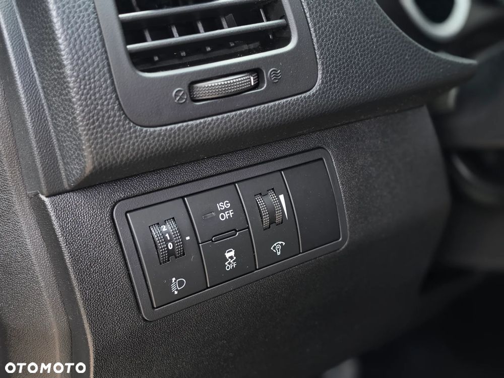 Kia Venga - 17