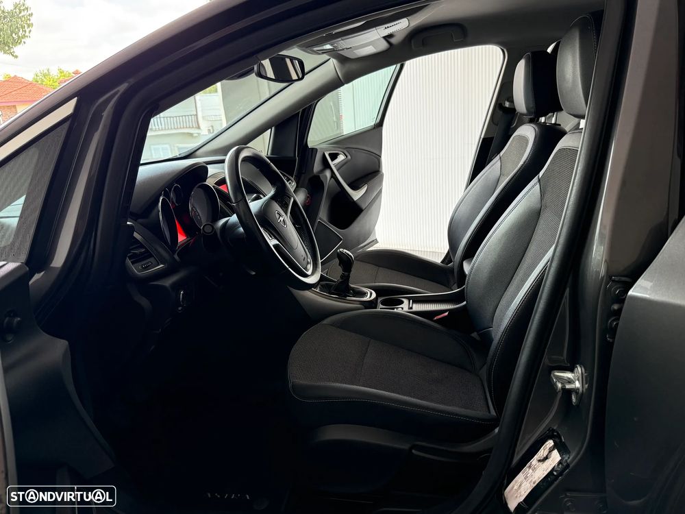 Opel Astra 1.7 CDTi Cosmo - 12