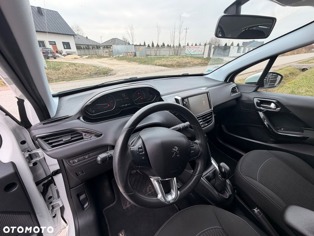 Peugeot 208 1.2 PureTech Active - 8