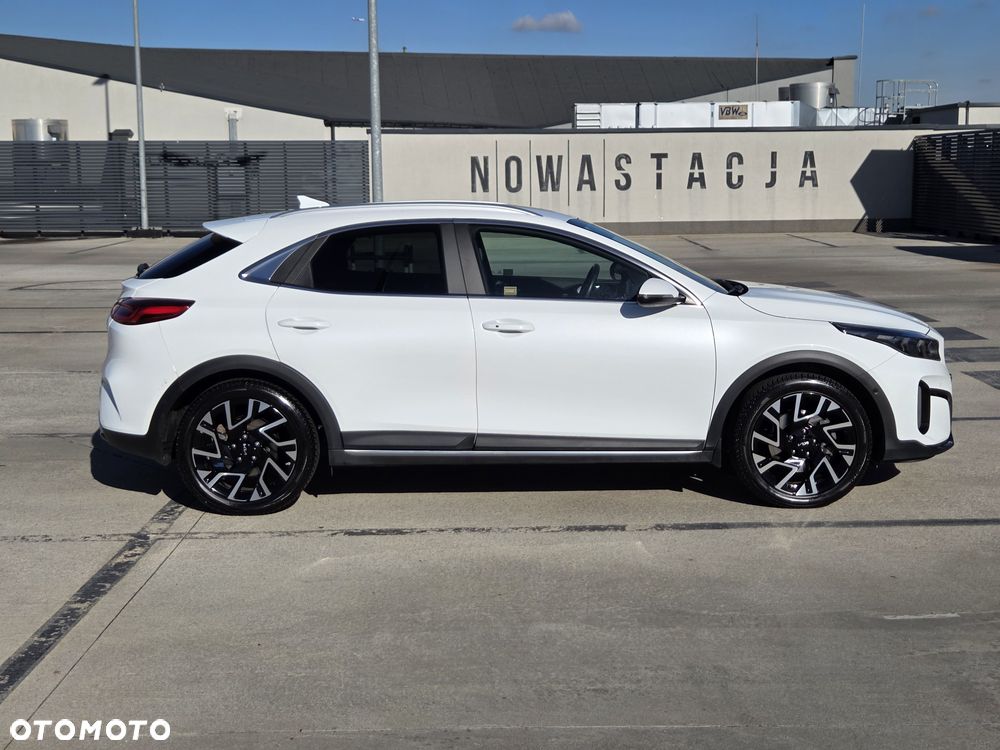 Kia XCeed - 10