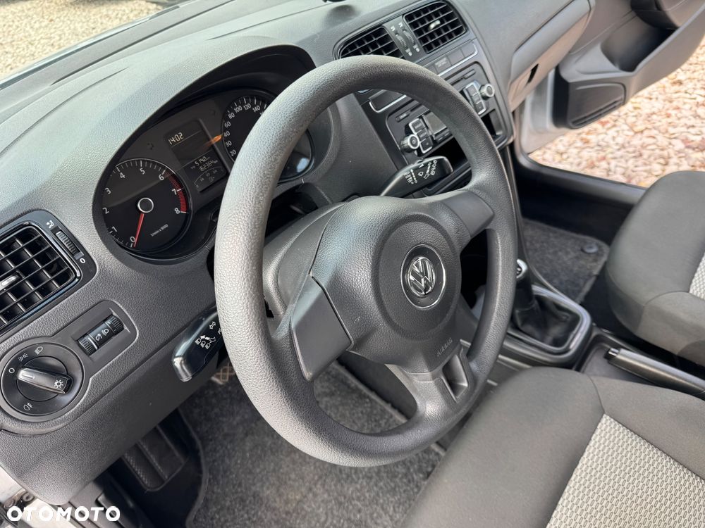 Volkswagen Polo - 12