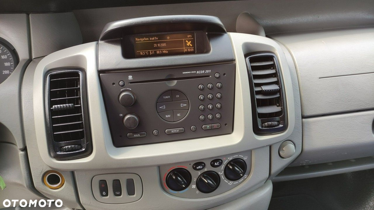 Opel Vivaro - 33